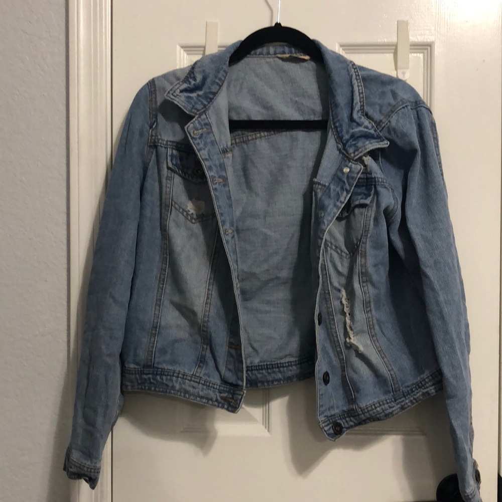 Women’s Distressed Cropped Jean Jacket